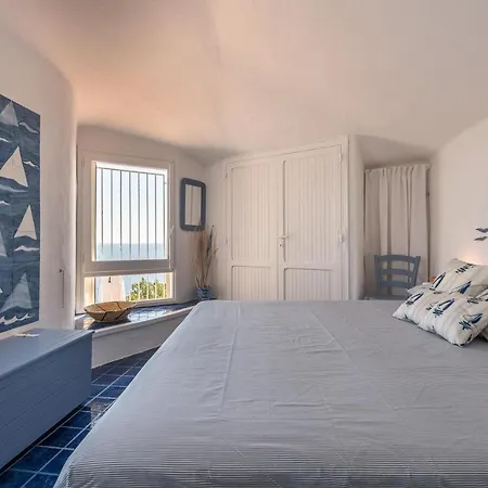 וילה Seafront With Private Pool *