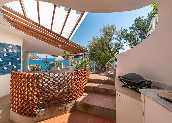 Villa Seafront With Private Pool