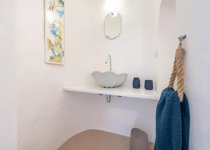 Seafront With Private Pool