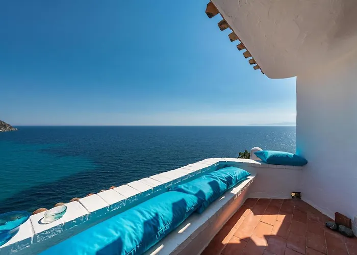 Seafront With Private Pool *